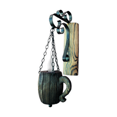 1593.400 Cvetilnik s kovkoi nastennii SK-Kryjka kypit v internet-magazine www.lampadary.ru za 3 790 ryb. s dostavkoi <h1 style="text-align: center"><span style="font-size: 24px;"><span></span>Cветильник с ковкой настенный SK-Кружка</span><span style="font-family: Arial; font-size: 24px;"></span></h1>

<p style="text-align: justify">Cветильник с ковкой настенный SK-Кружка и массивом дерева смело можно назвать дизайнерским. Размеры: 400х230х150 мм. Основными элементами настенного светильника с ковкой SK-Кружка&nbsp;является кованный декор. Металл окрашен в черный цвет.&nbsp;Подвес на металлической цепочке обеспечивает надежное крепление светильника с ковкой. Количество светоточек 1 под патрон Е14х40W. Производство: Россия.</p>